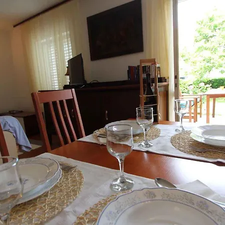 Apartment In Malinska/insel Krk 12778